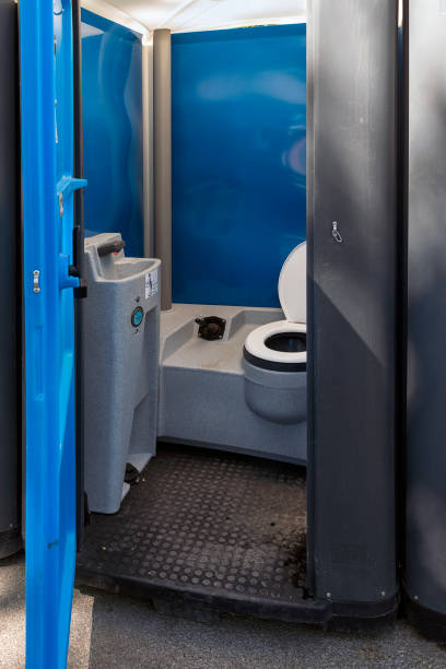 Portable Toilet Options We Offer in Pensacola Station, FL